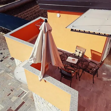 & Vrdoljak Apartment *