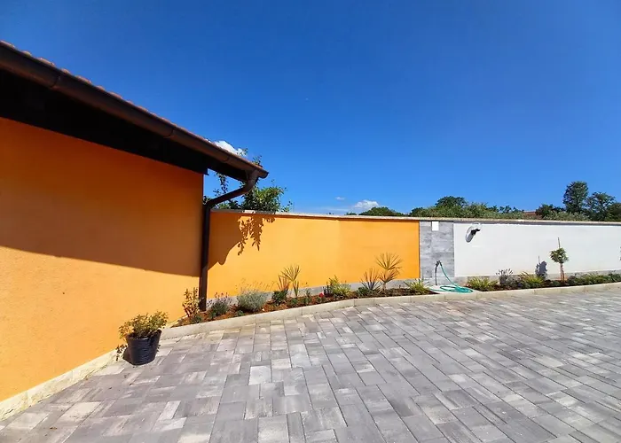 & Vrdoljak Lägenhet
