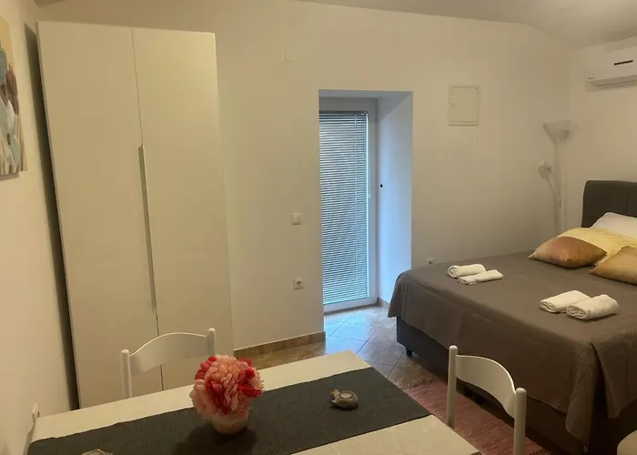 Lägenhet & Vrdoljak Sveti Anton (Krk)