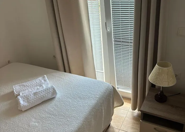& Vrdoljak Lägenhet