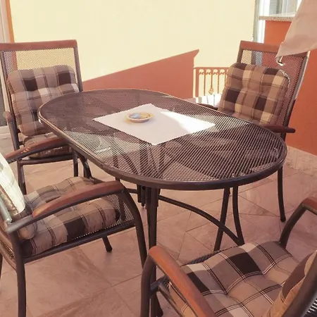& Vrdoljak Daire Sveti Anton (Krk)